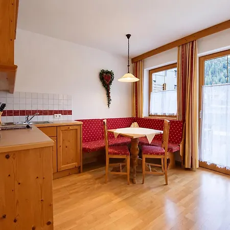 Apartmán Tyrolean With Terrace *
